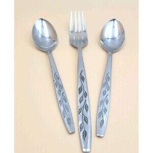 Vintage Orleans Silver Leaves Stainless Flatware One Dinner Fork Teaspoons X 2